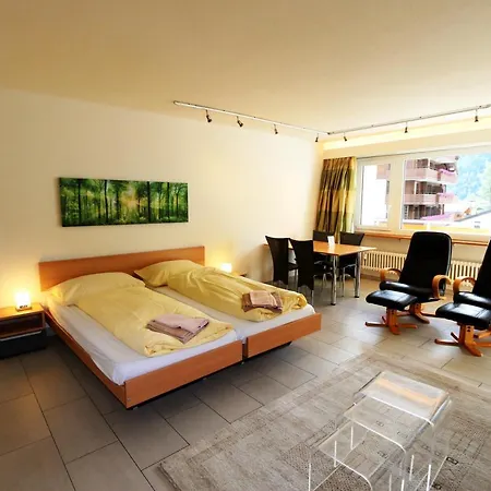 Haus Cristal Apartman *